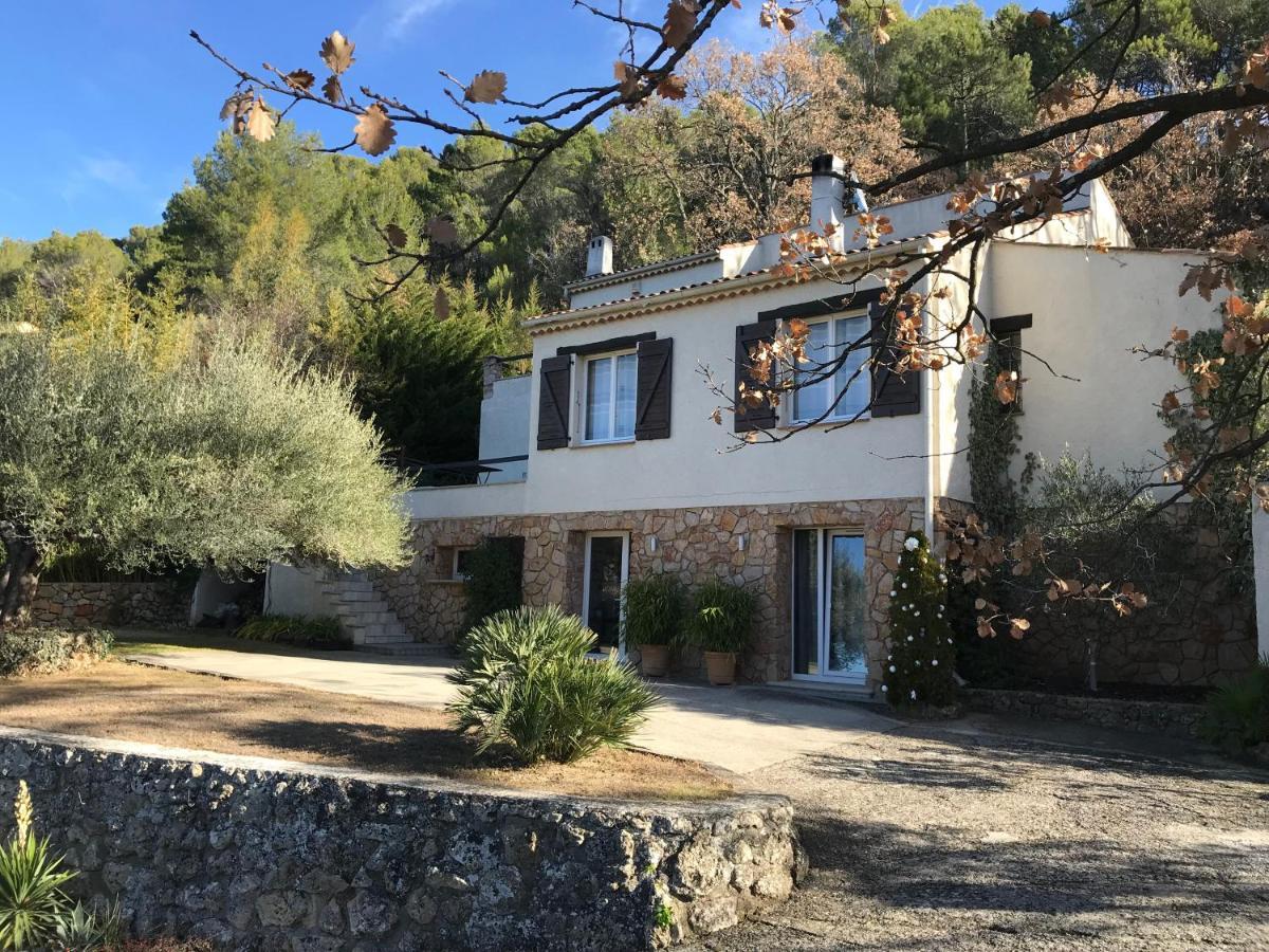 Chambre D'Hotes "La Cabriere" Salernes Exterior foto